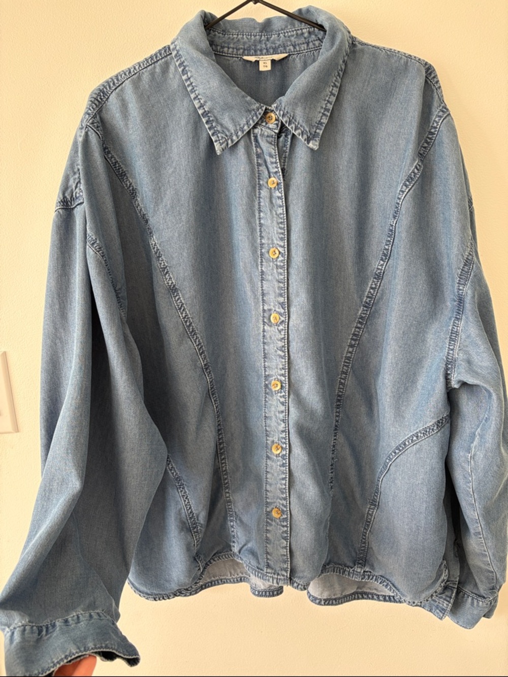 Reitman’s Lightweight Denim Blouse